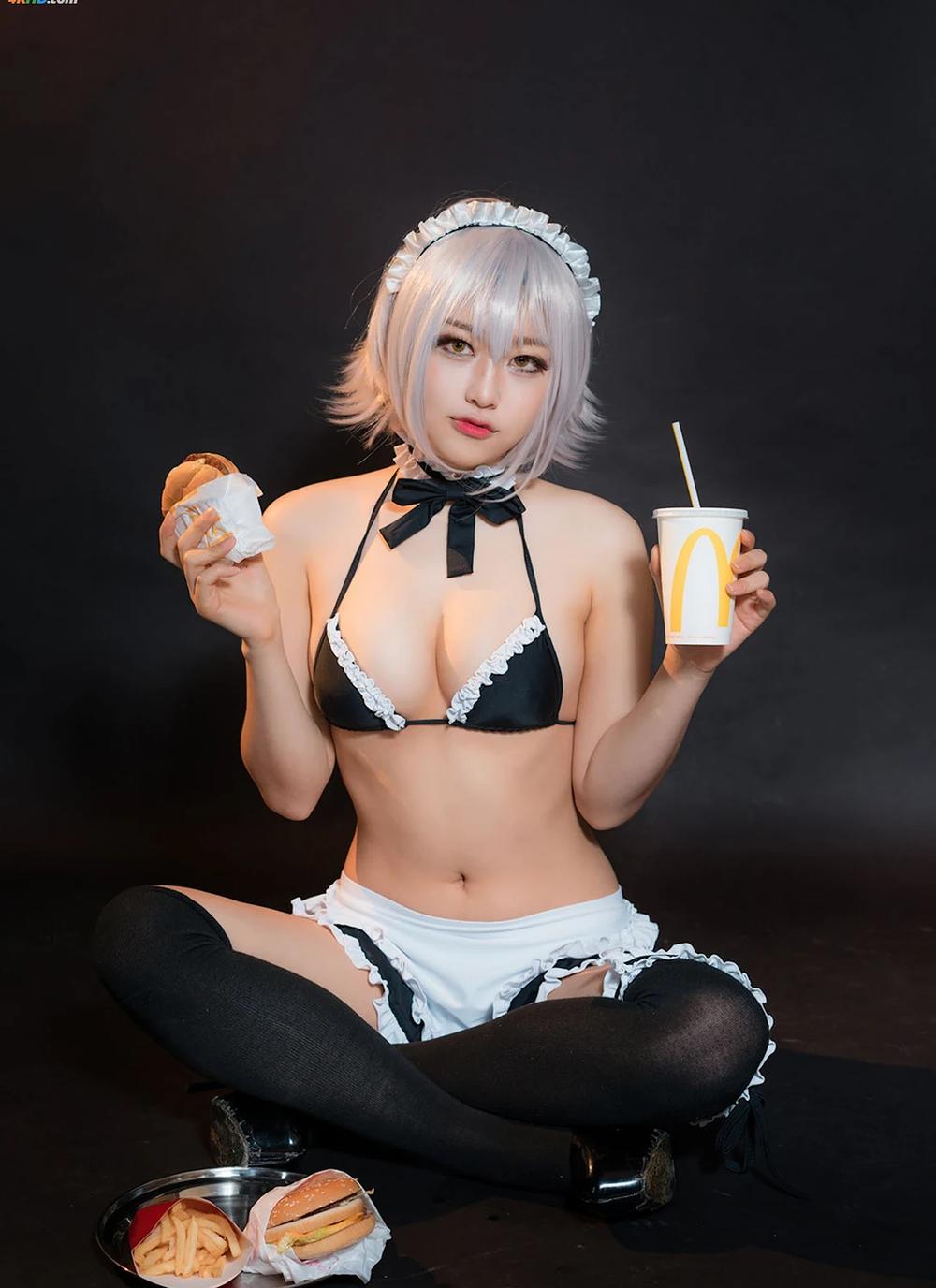 Akhee – Jeanne Alter Maid