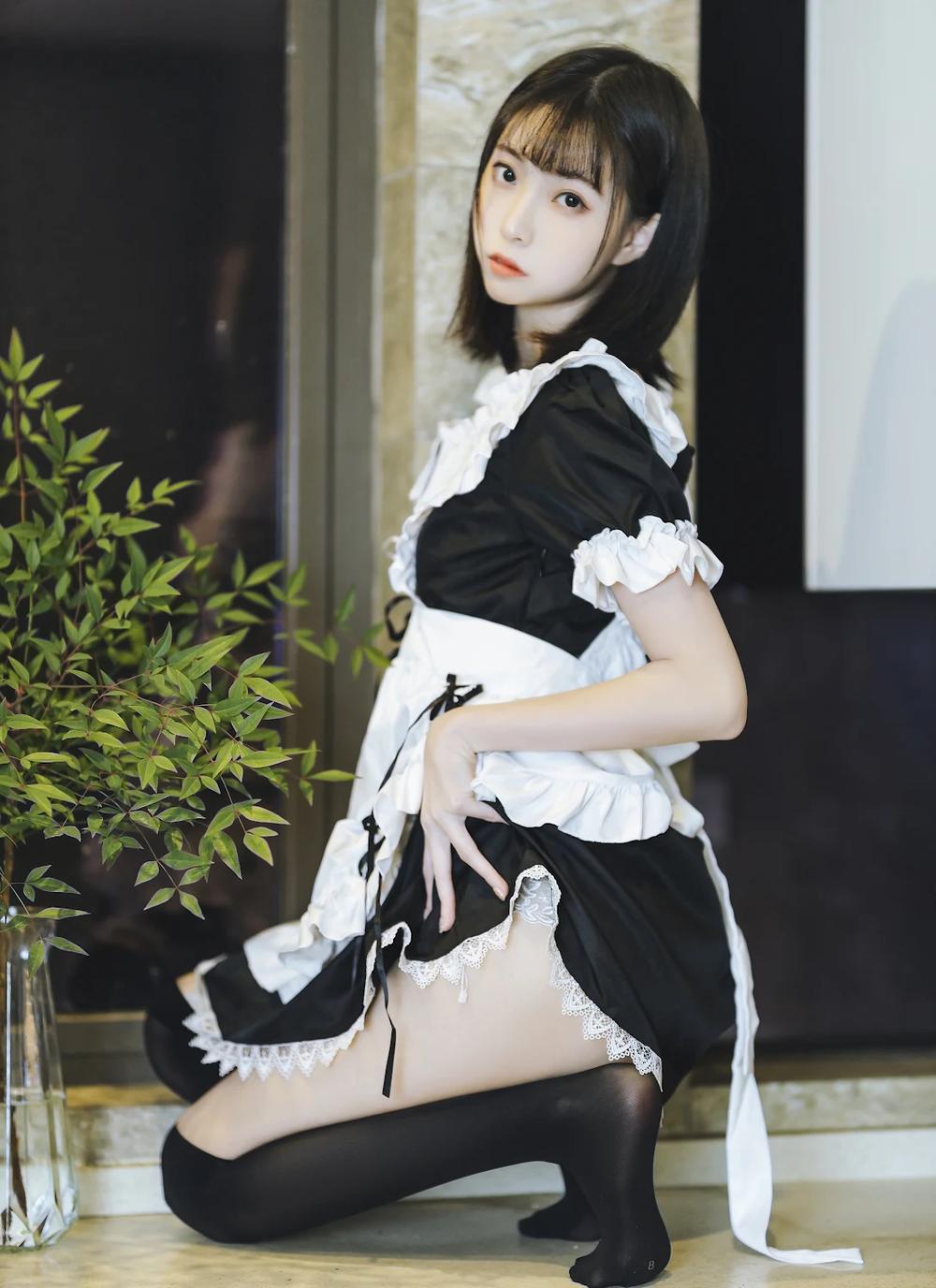 (Cosplay) 许岚LAN – 短裙女仆(372MB)(40photos)