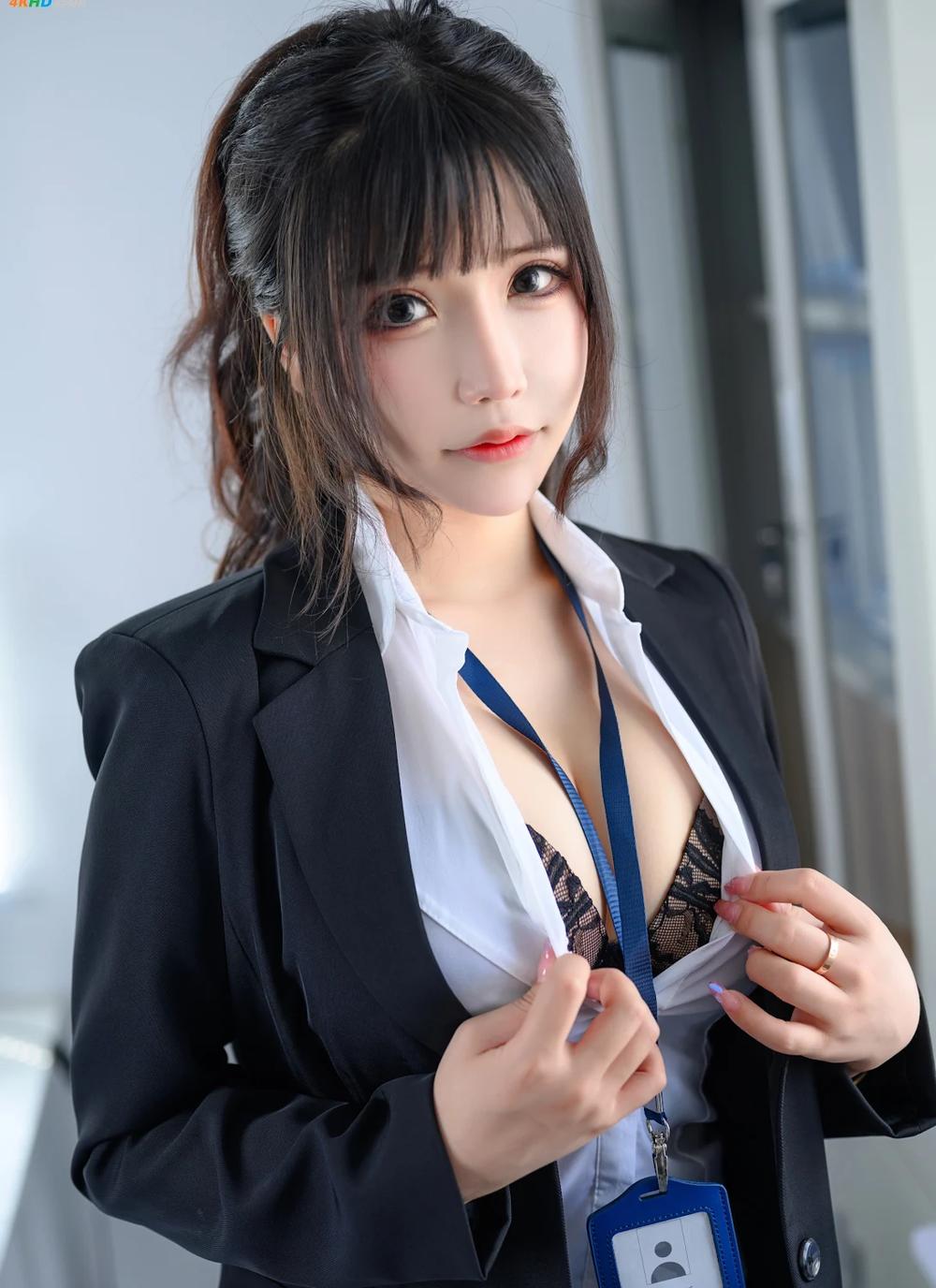 Coser@抱走莫子aa Vol.043 OL太太(1810MB)(78photos)