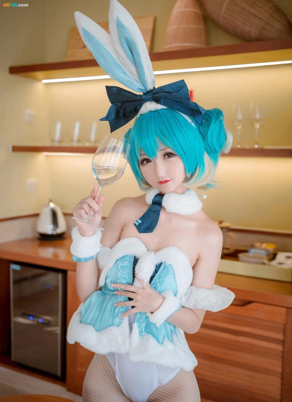 Kuuko W – Hatsune Miku Bunny(112MB)(57photos)